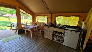 big-safari-tent-5