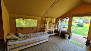 big-safari-tent-6